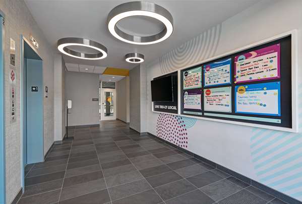  - Tru by Hilton Hotel Tukwila