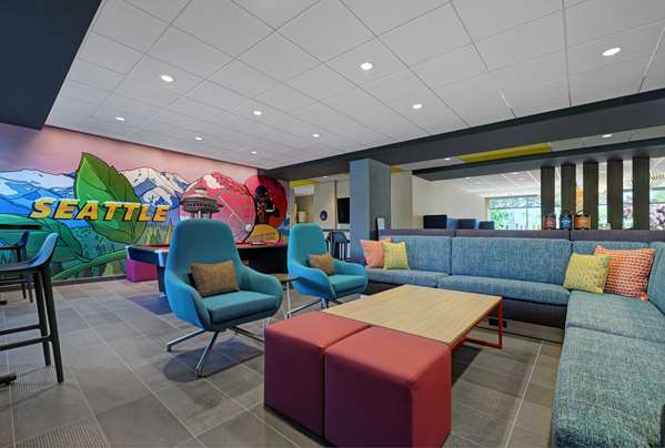  - Tru by Hilton Hotel Tukwila