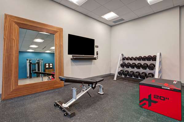 Fitness/ Exercise Room - Hampton Inn Brockville