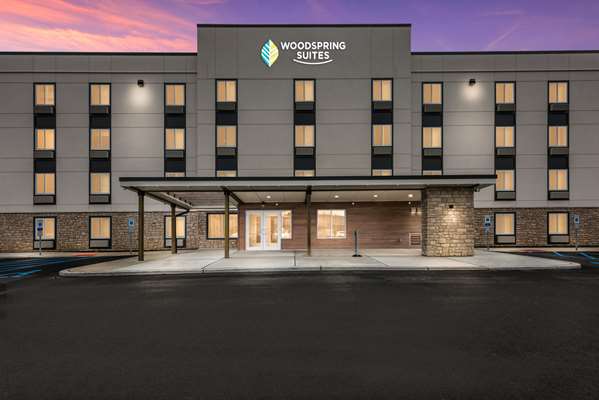 Exterior view - WoodSpring Suites Linden