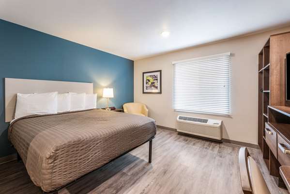  - WoodSpring Suites Linden