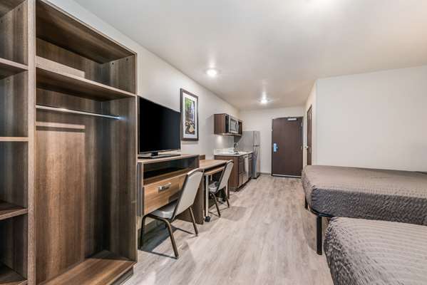  - WoodSpring Suites Linden