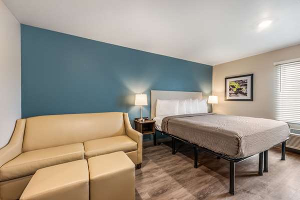  - WoodSpring Suites Linden