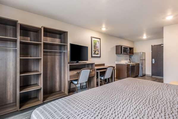  - WoodSpring Suites Linden