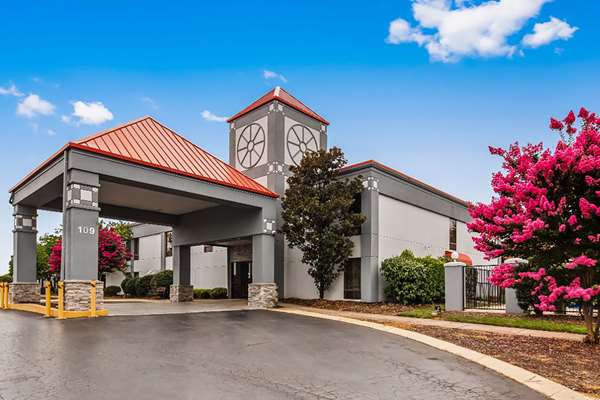 Exterior view - Baymont Inn & Suites La Vergne - I-24, Exit 64
