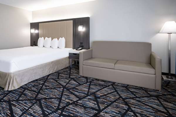  - Baymont Inn & Suites La Vergne - I-24, Exit 64