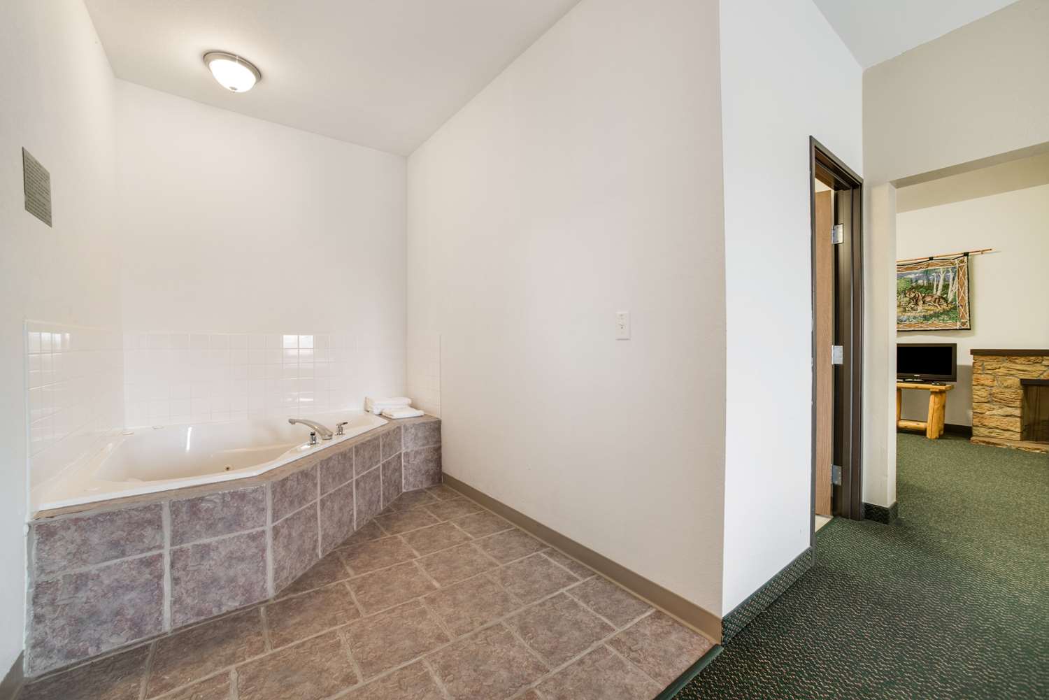 Knights Inn New Florence, MO See Discounts