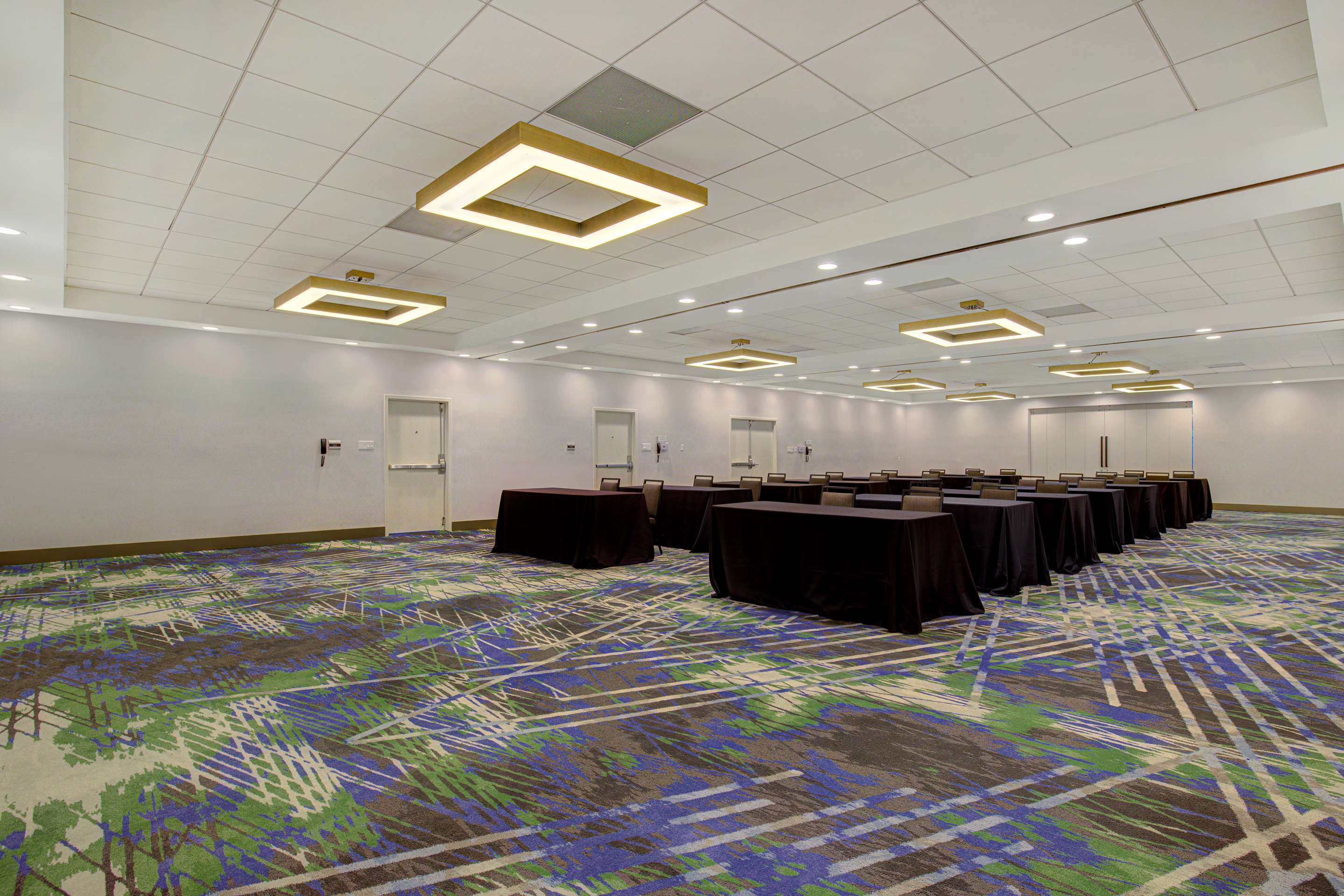 Meeting Room | DoubleTree by Hilton Palmdale, CA