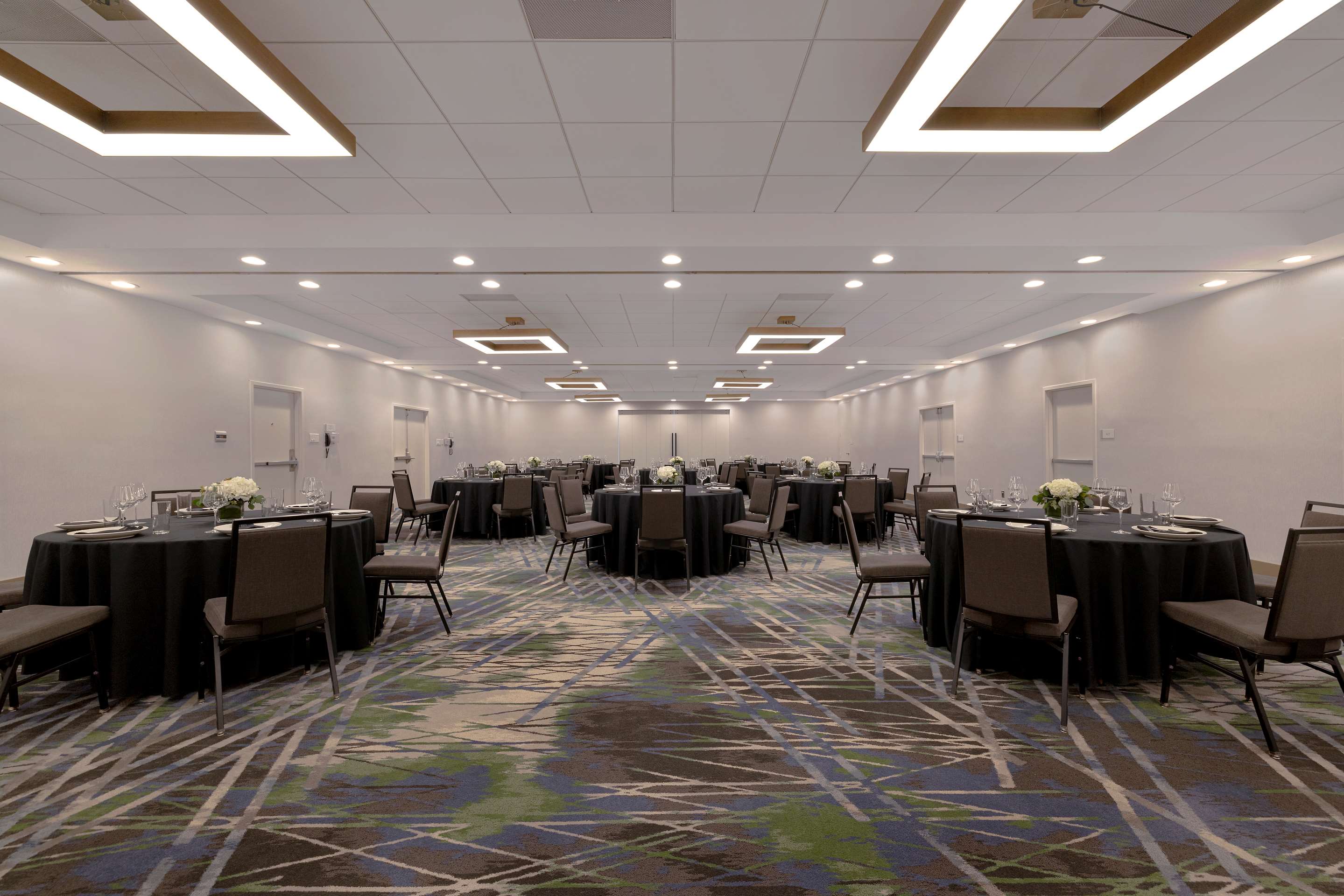 Meeting Room | DoubleTree by Hilton Palmdale, CA