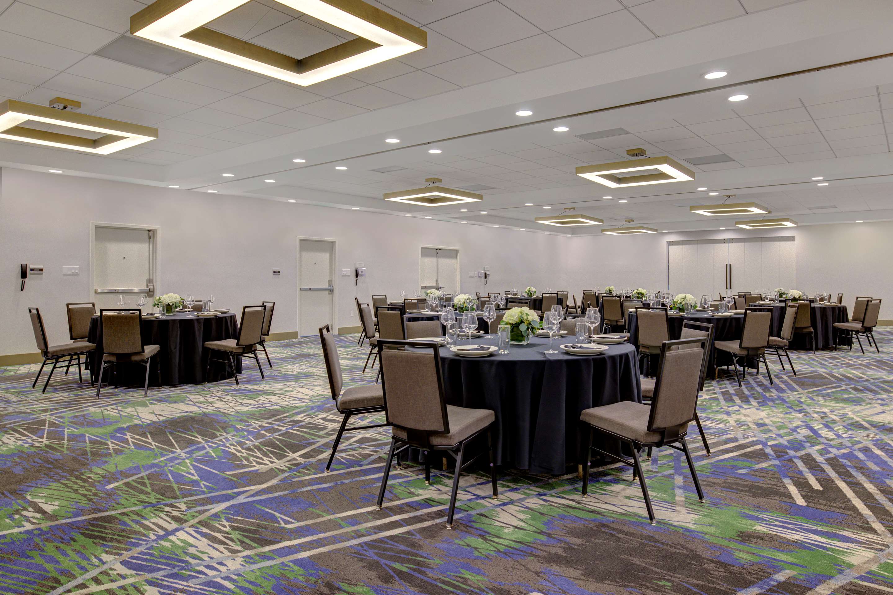 Meeting Room | DoubleTree by Hilton Palmdale, CA