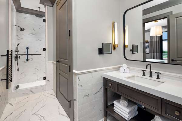  - Liberty Place Hotel by Hilton Club Charleston