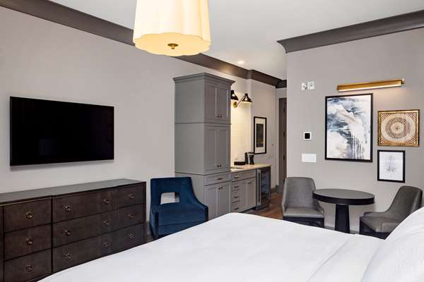  - Liberty Place Hotel by Hilton Club Charleston