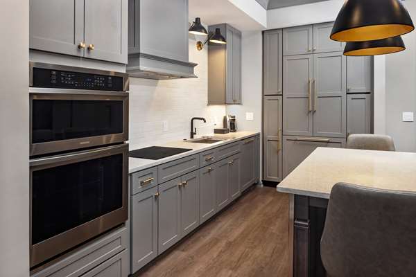  - Liberty Place Hotel by Hilton Club Charleston