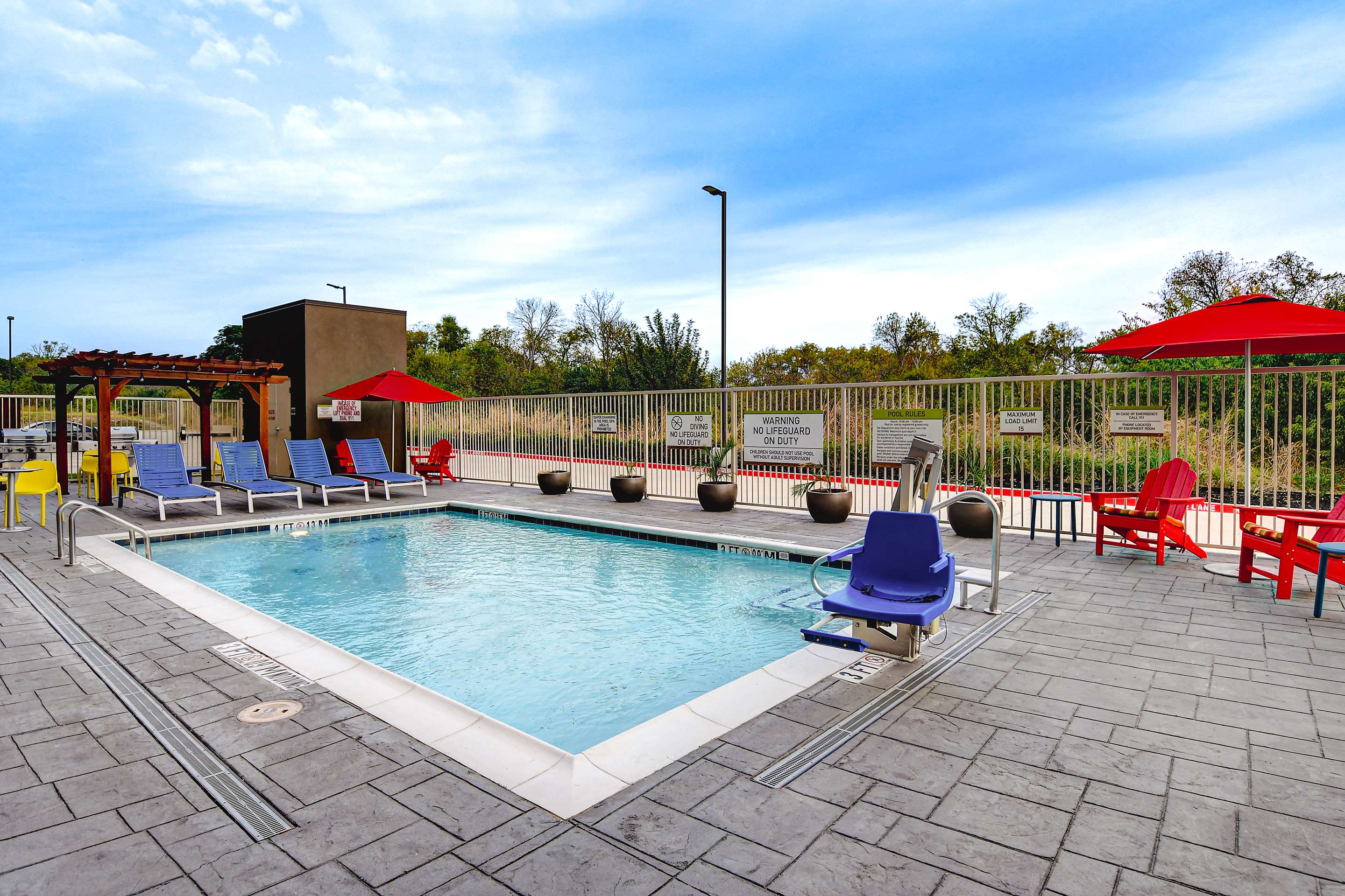 Pool