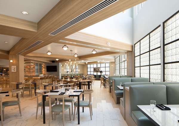 Restaurant - Hilton Santa Monica Hotel & Suites