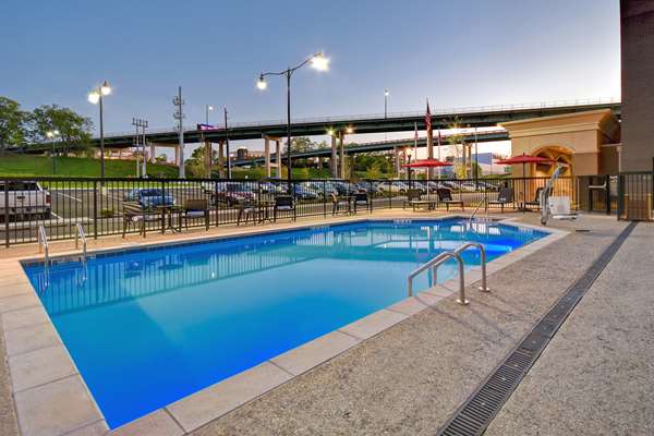 Pool - Homewood Suites by Hilton Downtown Tuscaloosa
