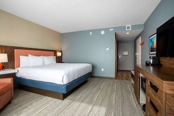  - Hampton Inn & Suites North Port