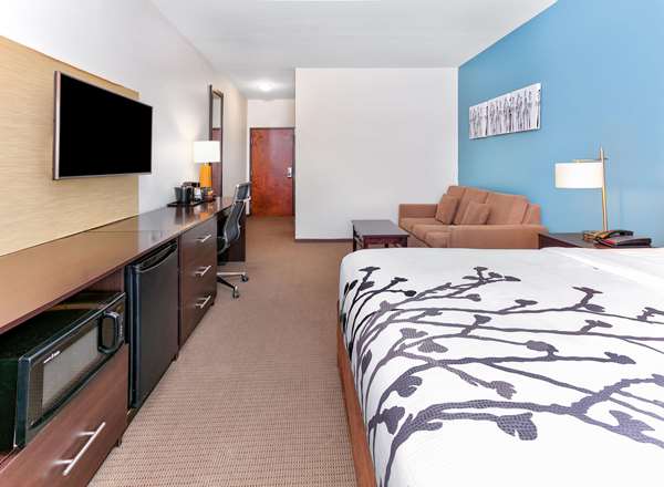 Suite - Wingate by Wyndham Hotel North Longview