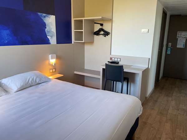 HOTEL KYRIAD DIRECT VALENCE NORD - Bourg les Valence