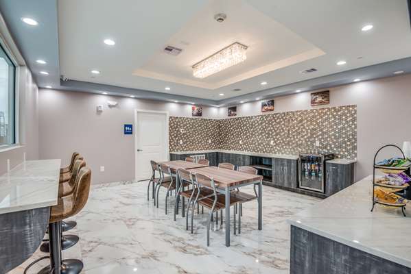Restaurant - Americas Best Value Inn & Suites Highway 6 Houston
