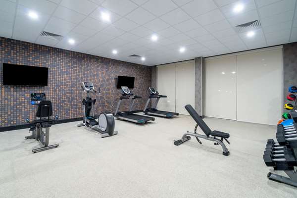 Fitness/ Exercise Room - La Quinta Inn & Suites East Louisville