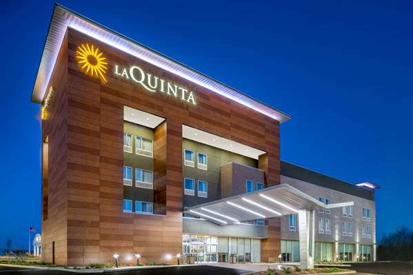 Exterior view - La Quinta Inn & Suites East Louisville