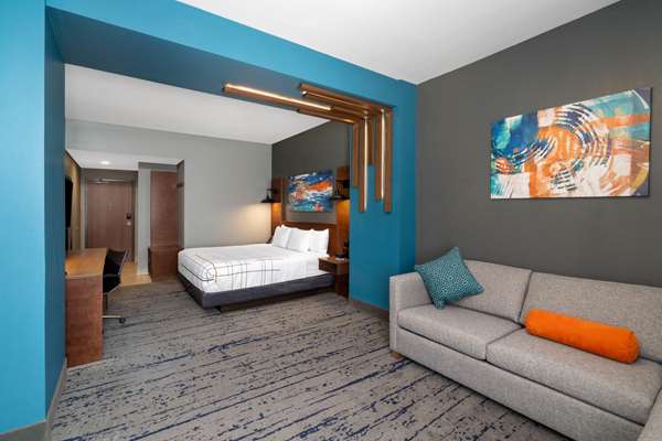 Suite - La Quinta Inn & Suites East Louisville