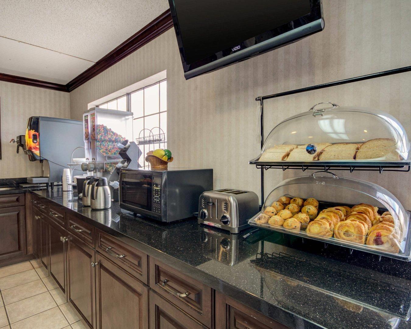 Hot and cold breakfast buffet
