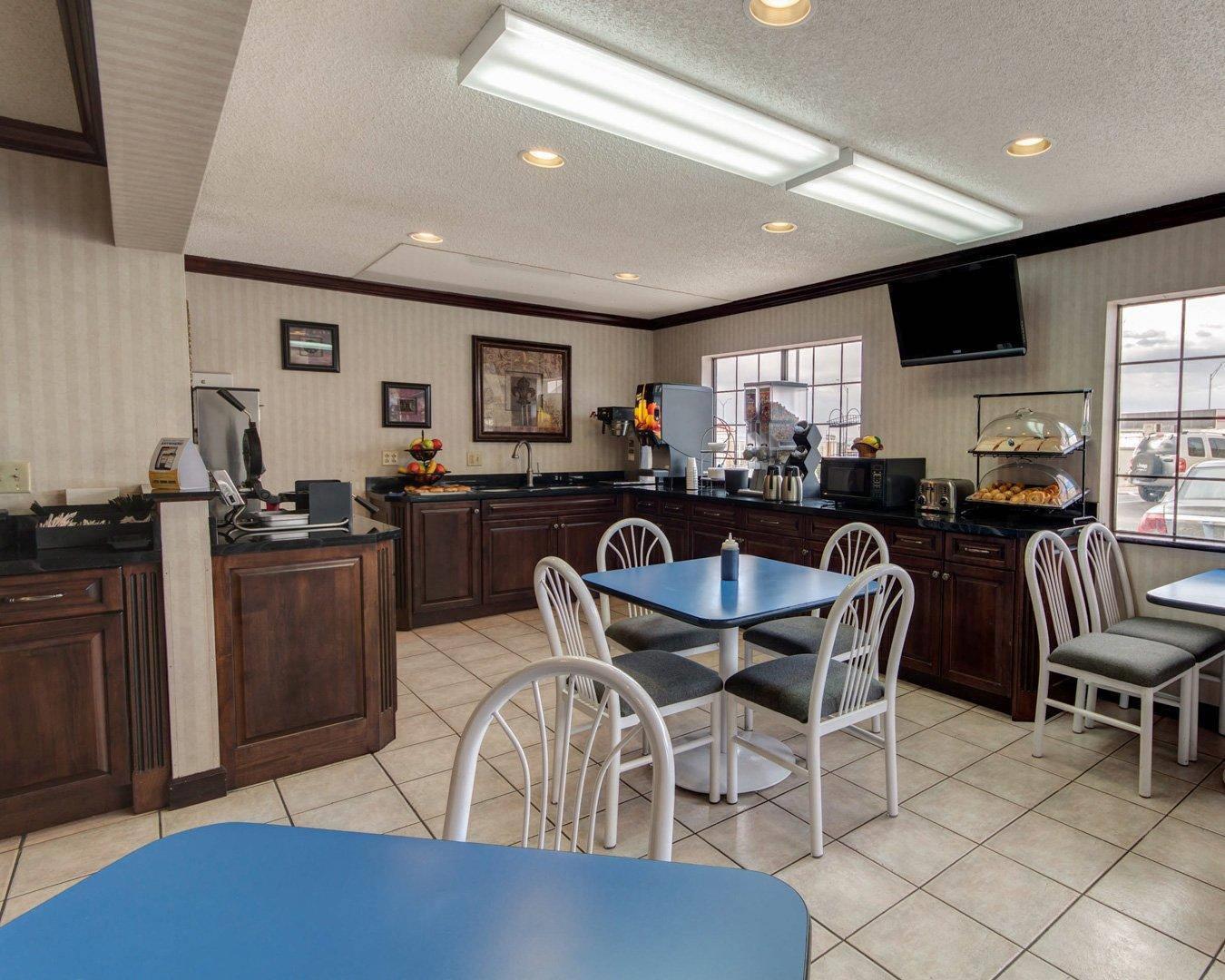Breakfast counter