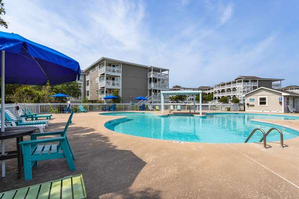 Pool - Ramada Atlantic Beach Resort