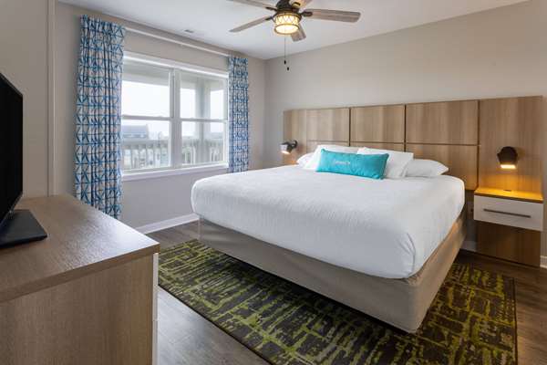 Suite - Ramada Atlantic Beach Resort