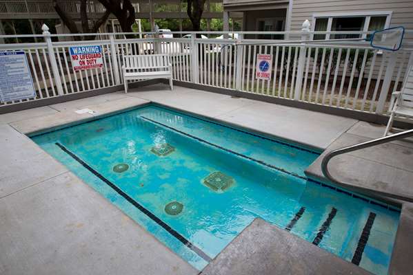 Pool - Ramada Atlantic Beach Resort