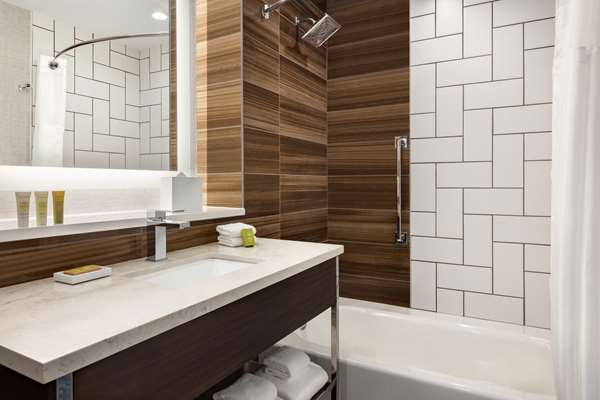  - Hilton Hotel Alpharetta