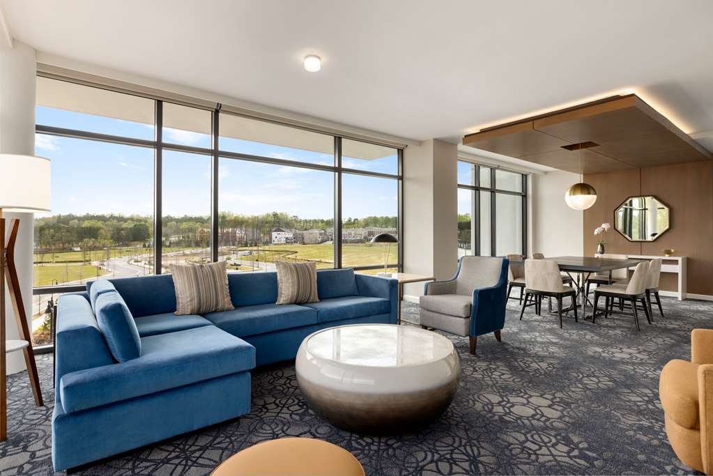 Hilton Alpharetta Atlanta Room Type - 1KNG 1BDRM STE ACC RI SHWR