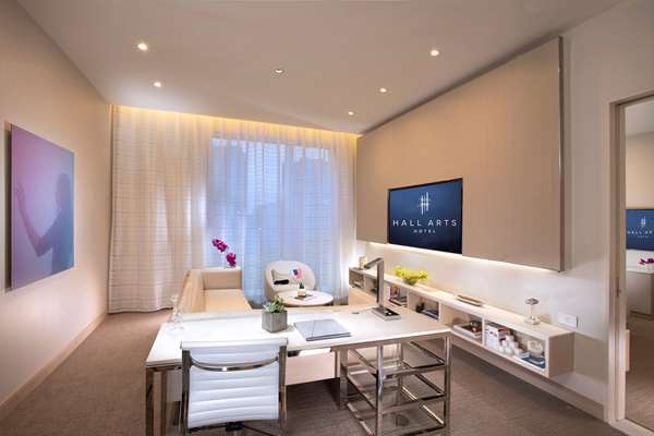  - HALL Arts Hotel Dallas