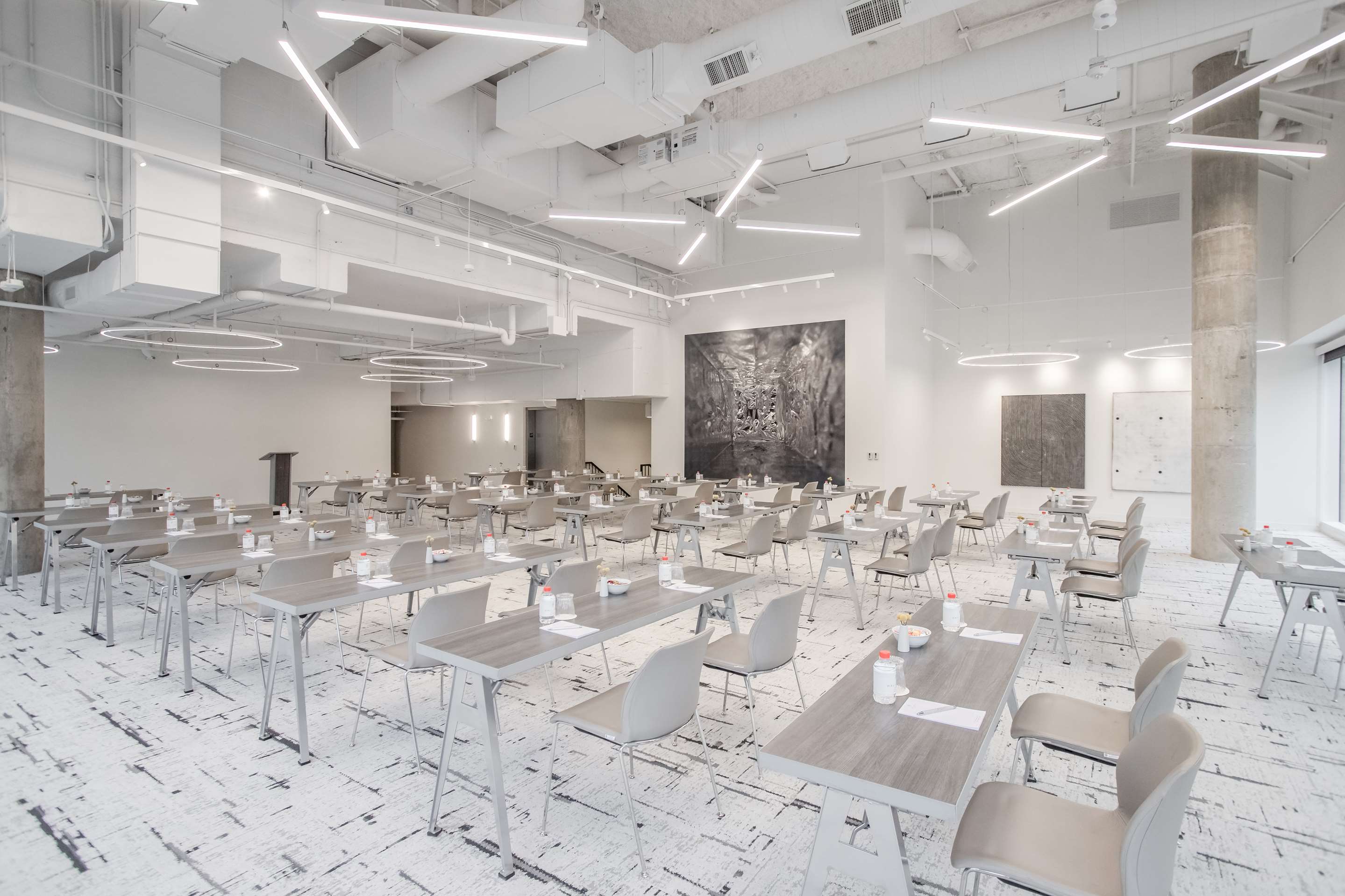 Meeting Room | HALL Arts Hotel Dallas, Curio Collection by Hilton