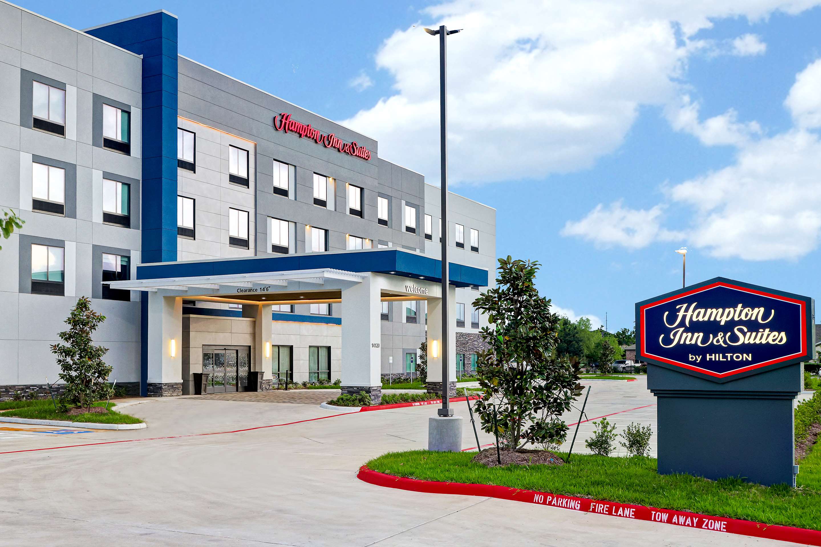 Exterior | Hampton Inn & Suites Houston East Beltway 8, Tx