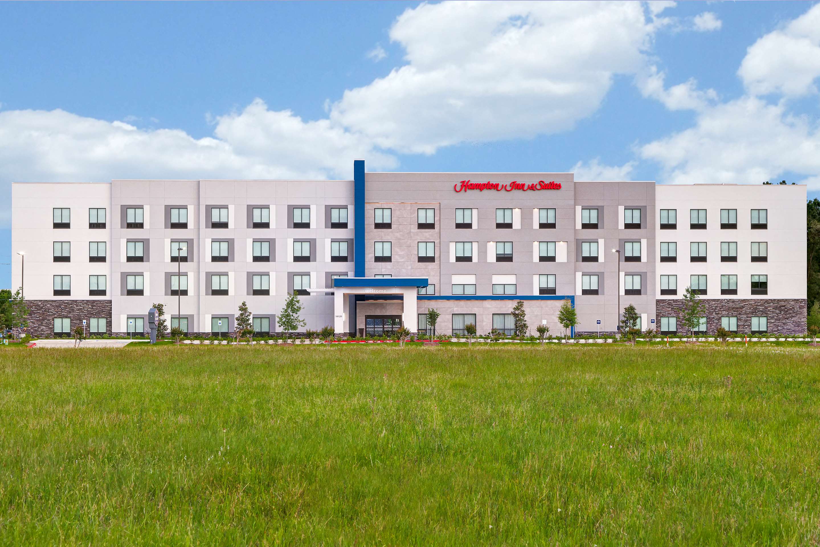 Exterior | Hampton Inn & Suites Houston East Beltway 8, Tx