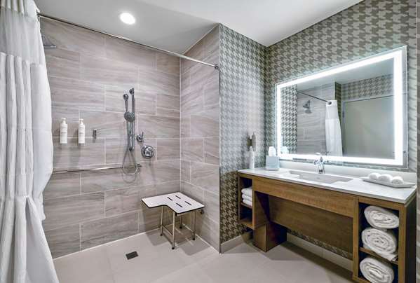  - Home2 Suites by Hilton Downtown Minneapolis