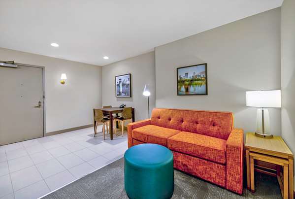  - Home2 Suites by Hilton Downtown Minneapolis
