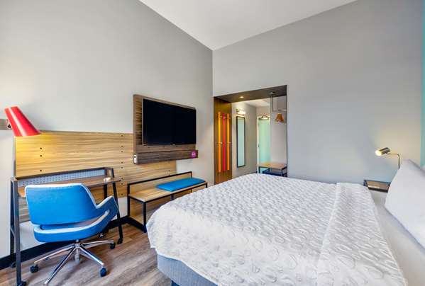  - Tru by Hilton Hotel Downtown Minneapolis