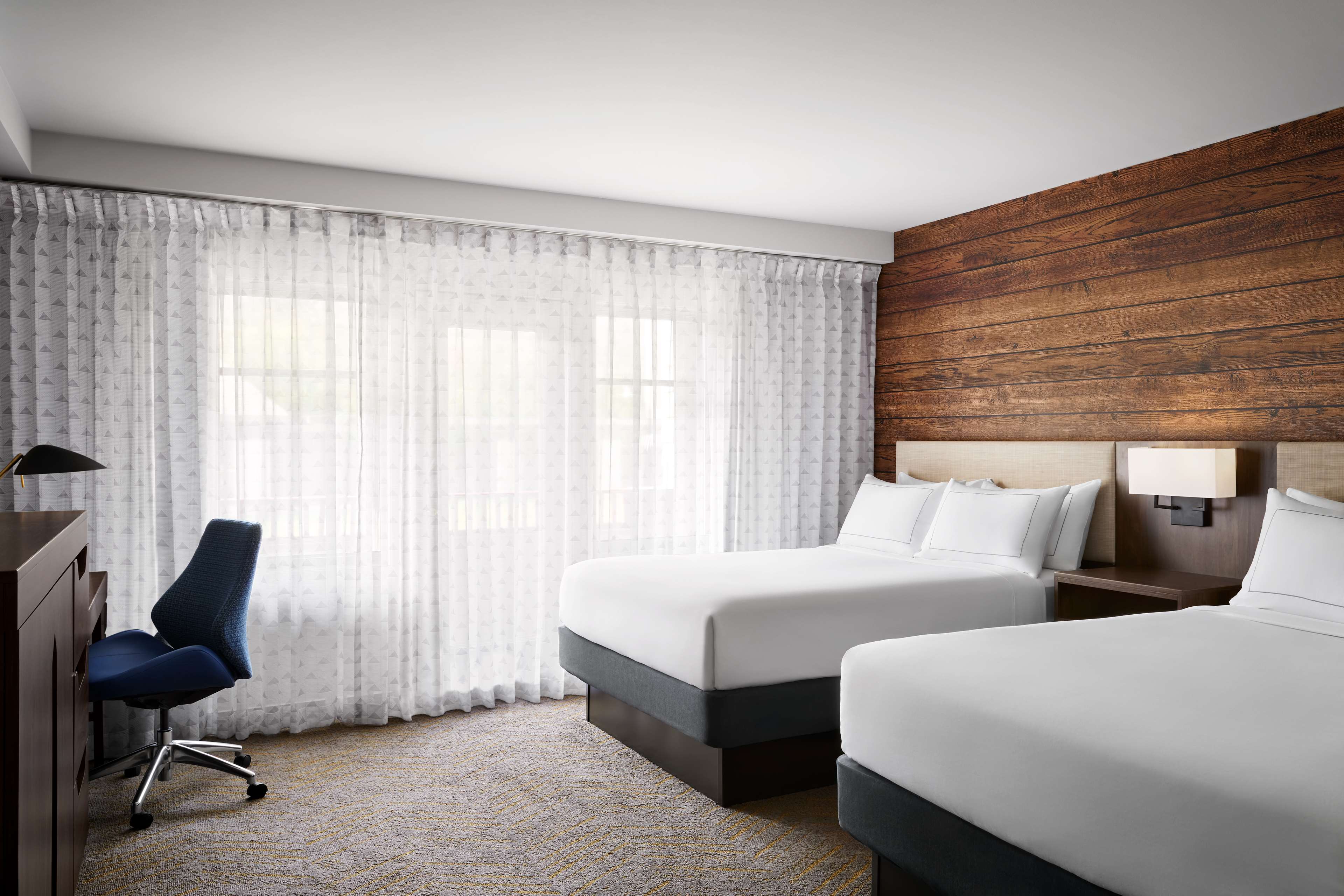 Killington Mountain Lodge Room Type - 2 QUEEN BEDS W BALCONY