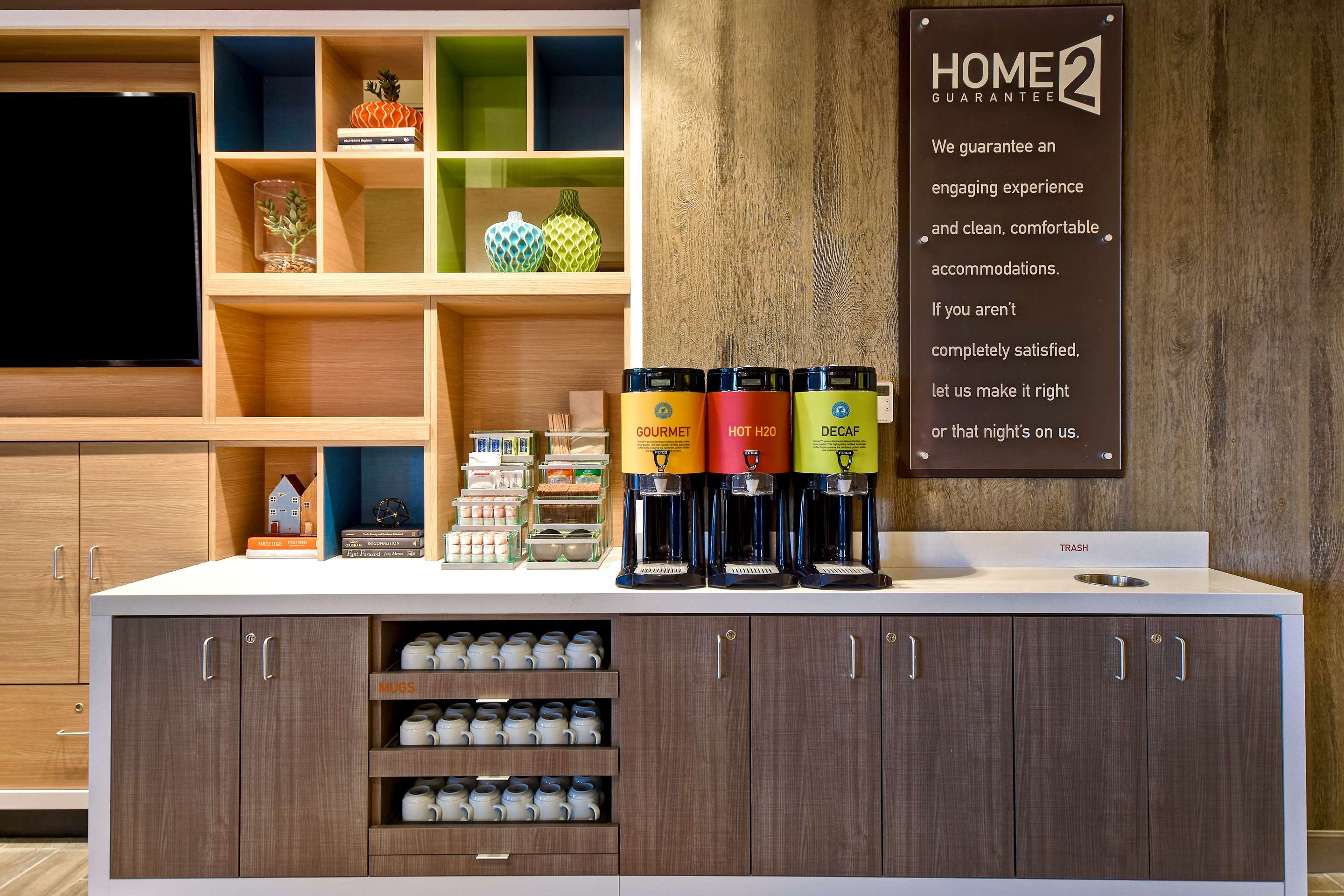 Lobby | Home2 Suites by Hilton Bowling Green