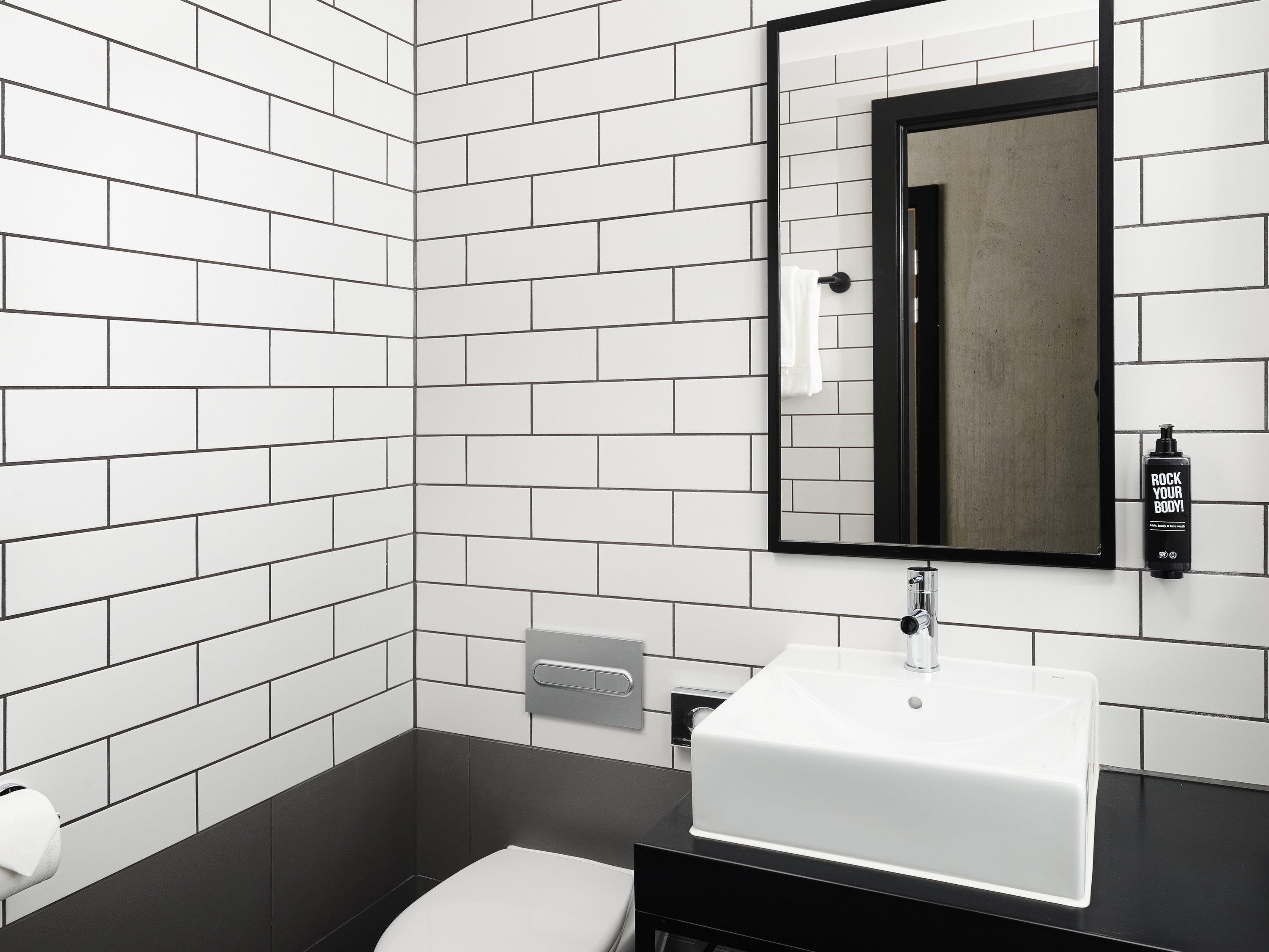 Ibis Bridgwater Room Type - Accessible double room with wet room en suite