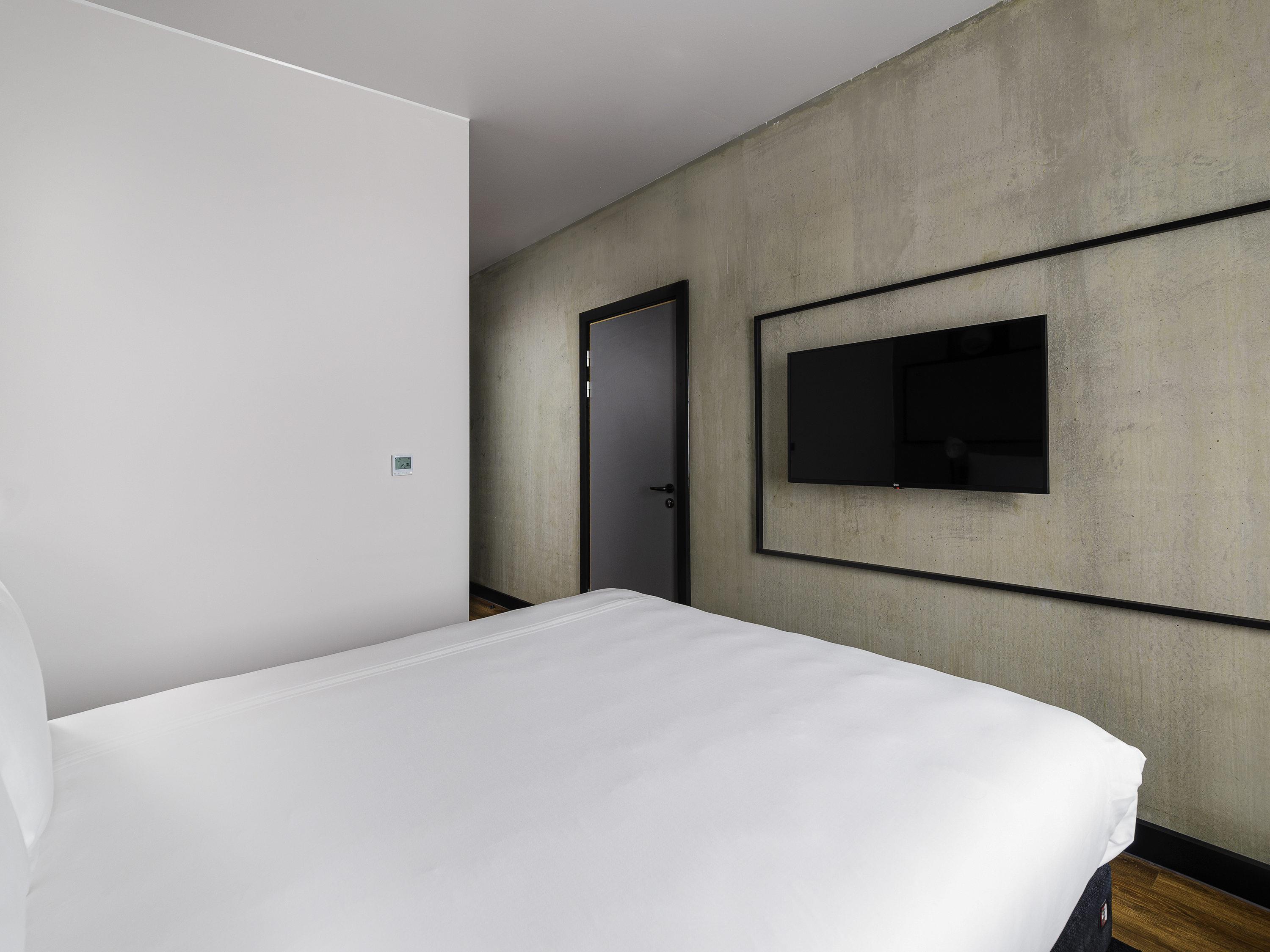 Ibis Bridgwater Room Type - Standard Double Room with en suite