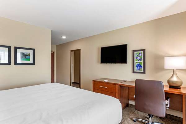  - Comfort Inn & Suites Waller