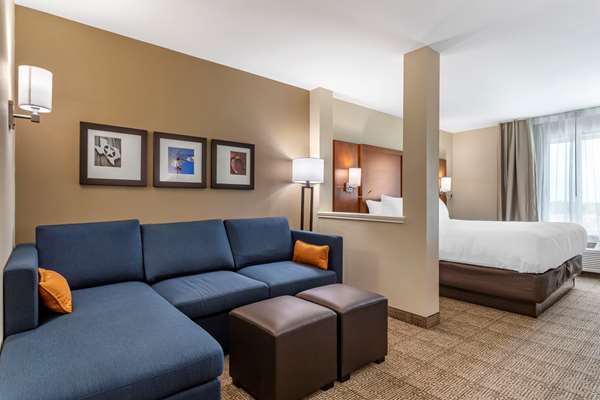 Suite - Comfort Inn & Suites Waller