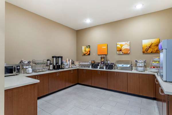 Amenities - Comfort Inn & Suites Waller