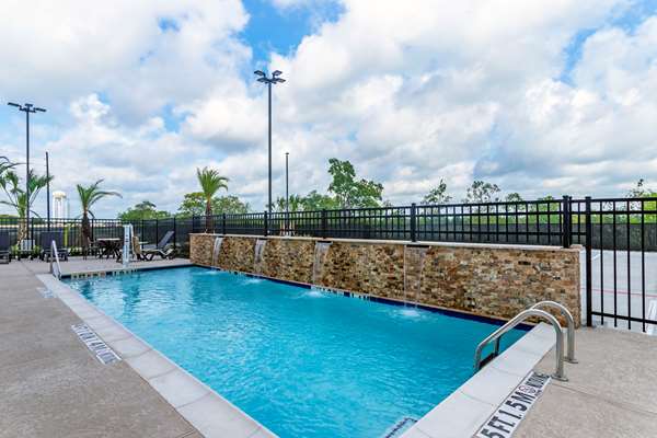 Pool - Comfort Inn & Suites Waller