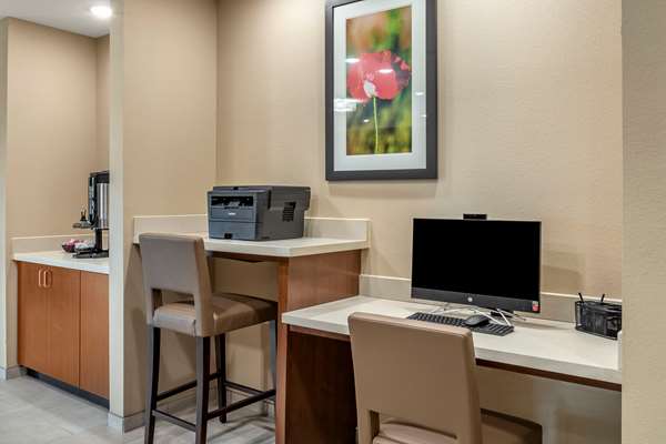 Conference Area - Comfort Inn & Suites Waller